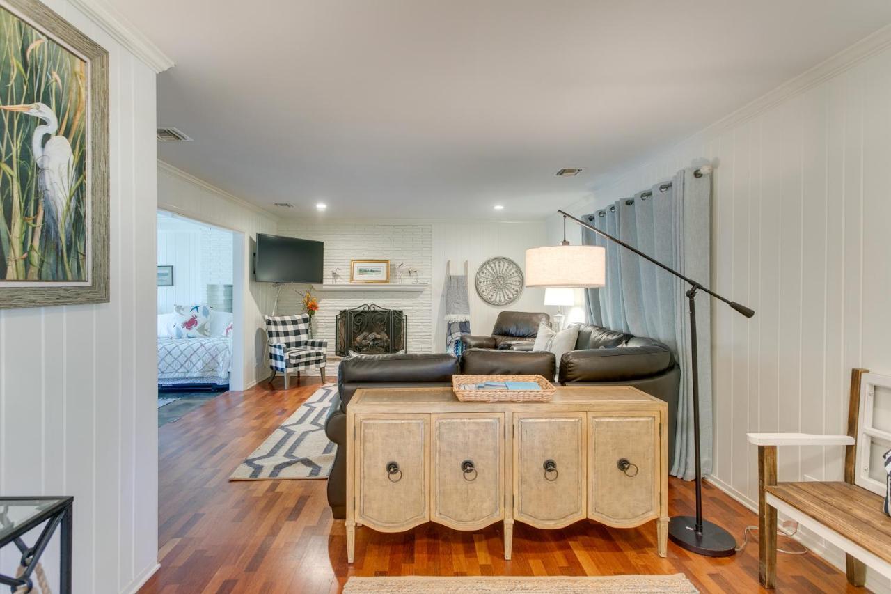 St. Simons Island Spacious St Simons Island Vacation Rental With Pool! מראה חיצוני תמונה