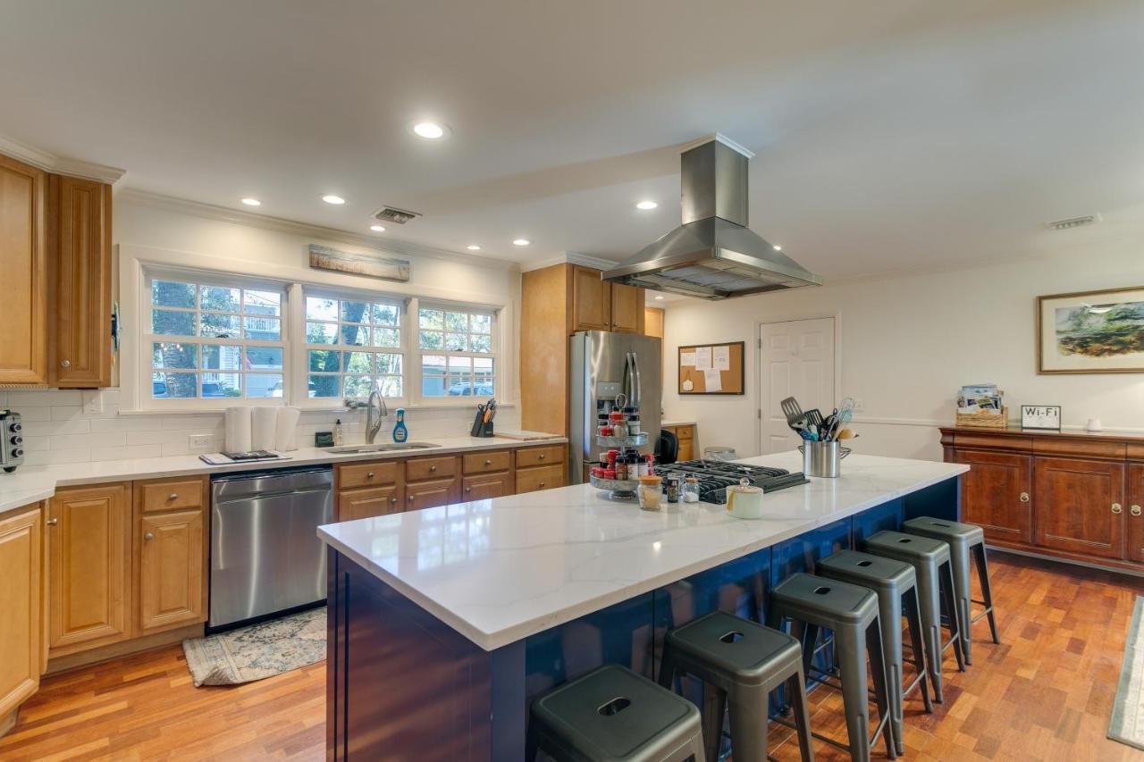 St. Simons Island Spacious St Simons Island Vacation Rental With Pool! מראה חיצוני תמונה