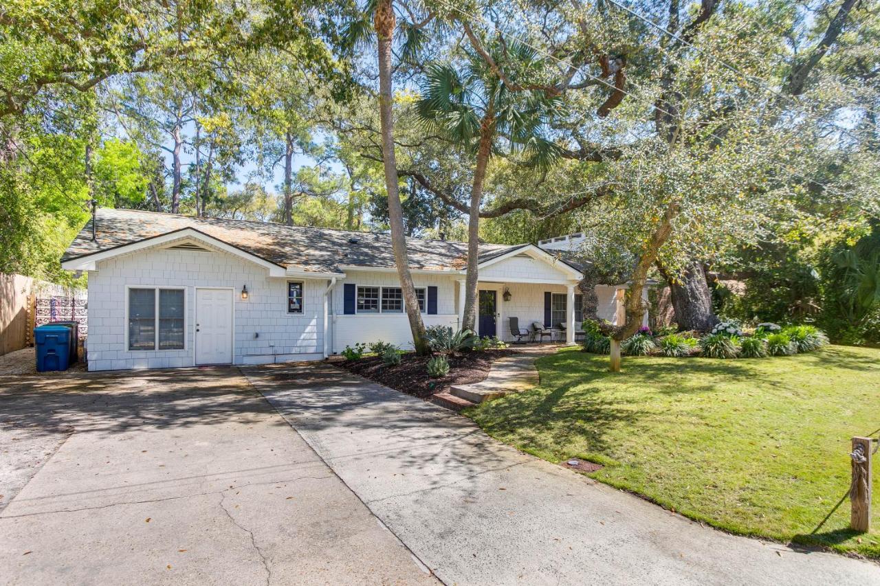 St. Simons Island Spacious St Simons Island Vacation Rental With Pool! מראה חיצוני תמונה